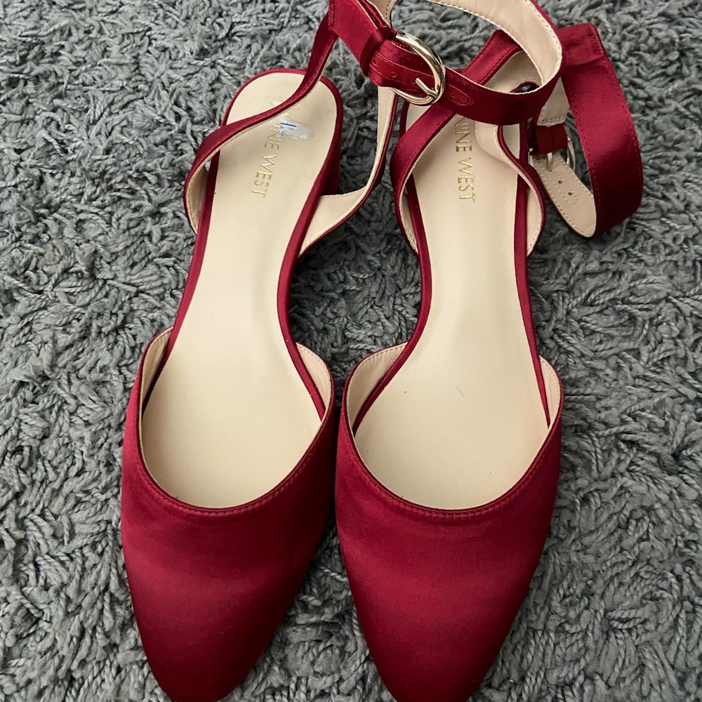 Vintage Nine West kitten heels